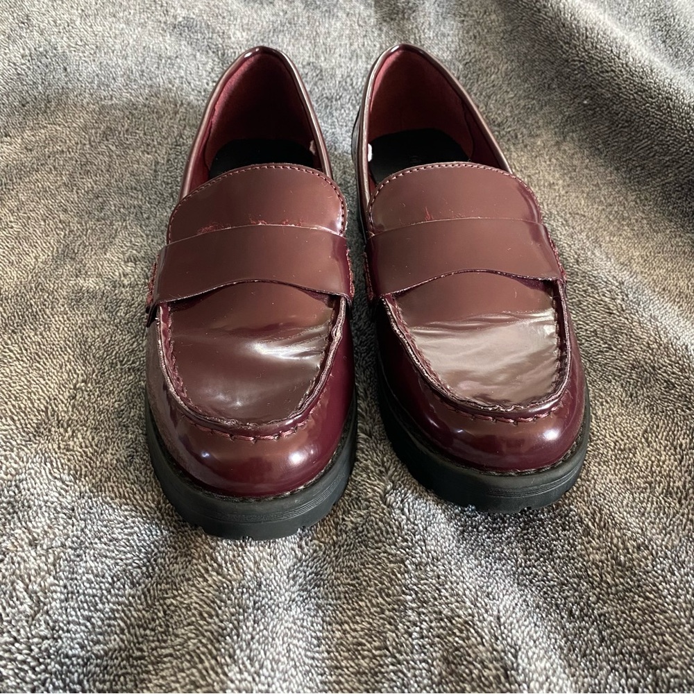 Old‎ Navy Burgundy Loafers